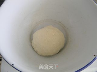 舌尖2美食——鲜肉锅盔的做法步骤：2