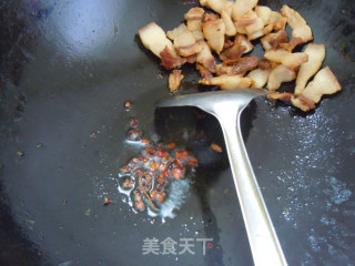 排毒减肥好食物---肉渣炒黑木耳的做法步骤：4