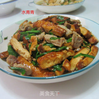 大蒜卤豆腐炒肉的做法步骤：10