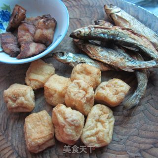 四味合蒸的做法步骤：1