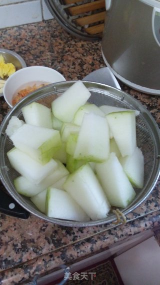 冬瓜花蛤汤的做法步骤：1