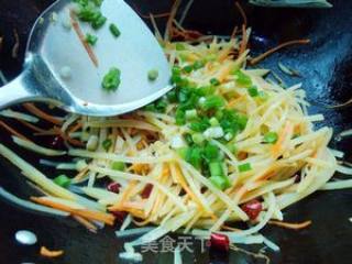 百吃不厌的家常菜——酸辣土豆丝的做法步骤：10