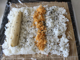 香蕉肉松饭卷的做法步骤：5