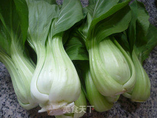 清炒手捏菜的做法步骤：1