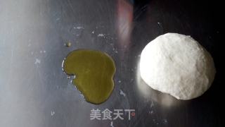 牛肉粒批萨的做法步骤：2