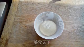 牛肉粒批萨的做法步骤：3