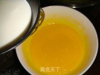 蔓越莓蛋糕卷的做法步骤：4