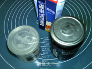 炼奶蓝莓冰激凌的做法步骤：1