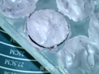 炼奶蓝莓冰激凌的做法步骤：9