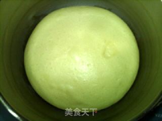 鲜奶油辫子花环面包的做法步骤：5