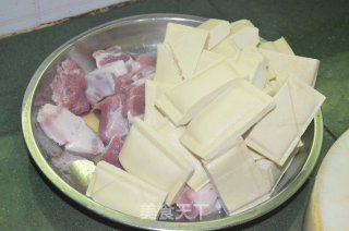 猪肉炒豆干的做法步骤：3