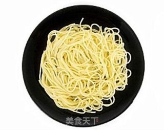 美味牛排在家做，把西餐带回家，教大家美味牛排的做法的做法步骤：2