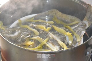 咸菜蒸多宝鱼的做法步骤：4