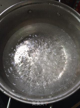 蛋皮炒面的做法步骤：1