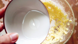 27的烘焙日记——朗姆杂果巧克力麦芬棒棒糖的做法步骤：4