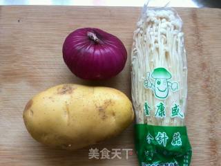 土豆金针菇焗饭的做法步骤：1