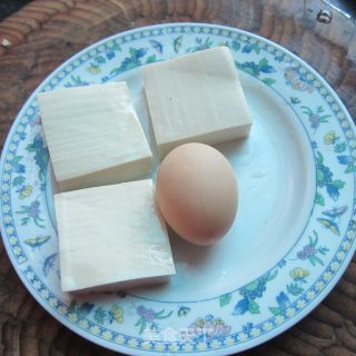 蛋炉豆腐的做法步骤：1