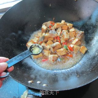 豆腐丁煮鱼的做法步骤：7