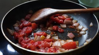 牛肉味素食番茄意大利面的做法步骤：2