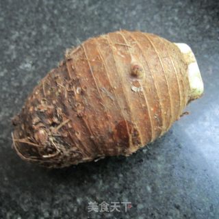 芋头扣鸭的做法步骤：1