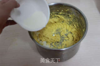 法式椰丝麦芬 —— 丝丝点点的椰丝，难以忘怀的独特滋味的做法步骤：3