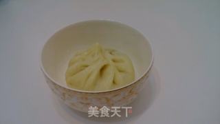 豆角木耳粉丝鸡蛋馅儿包子的做法步骤：4