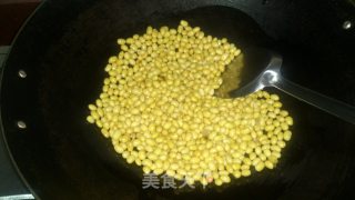 甜黄豆~充满儿时回忆的潮汕“杂咸”的做法步骤：3