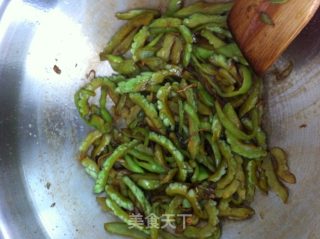 糖醋苦瓜条的做法步骤：7