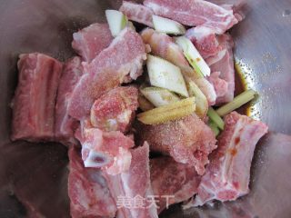 香辣孜然排骨的做法步骤：2