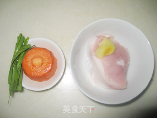 宝宝的营养肉饼——胡萝卜肉饼的做法步骤：1
