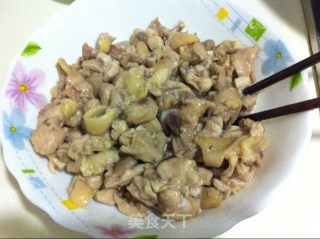 辣子鸡的做法步骤：1