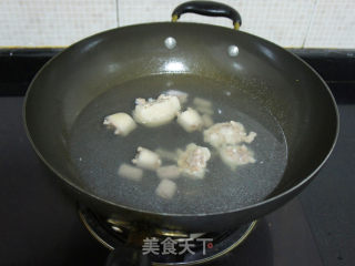 【红豆猪尾汤】的做法步骤：5