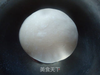 青椒培根披萨的做法步骤：1