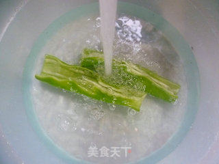 青椒炒牛筋的做法步骤：2