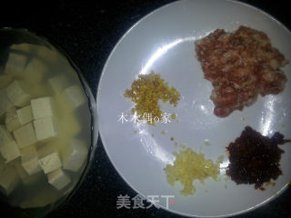 麻婆豆腐的做法步骤：1