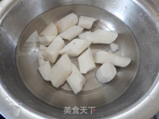 山药玉米骨汤的做法步骤：3