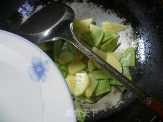 培根扁豆炒土豆的做法步骤：7