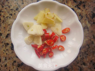 醋溜藕丁的做法步骤：2