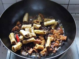 豆筋棍烧肉的做法步骤：11