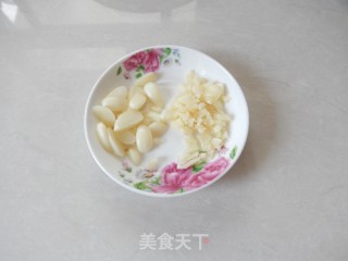双椒炒毛豆仁的做法步骤：4
