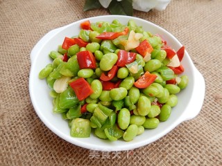双椒炒毛豆仁的做法步骤：12