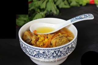 这种鲜香你尝试过么——虫草菇排骨汤的做法步骤：10
