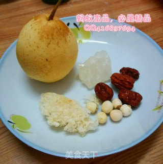 冰糖雪梨盅的做法步骤：1