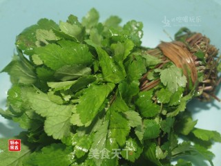 真珠菜汤：潮汕人爱吃的快手鲜汤的做法步骤：1