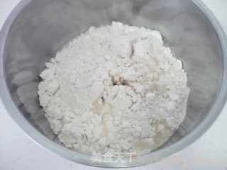 酸辣拌莜面的做法步骤：1