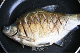 红烧武昌鱼的做法步骤：4