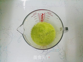蔓越莓斑斓玛芬的做法步骤：1