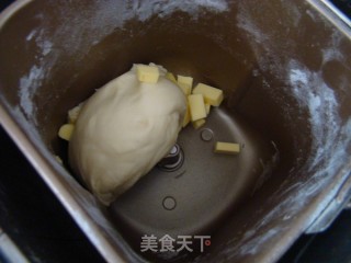 菠萝包的做法步骤：1