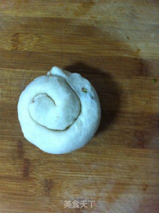 五香葱油饼的做法步骤：11