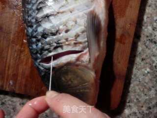 泡椒鲤鱼的做法步骤：3